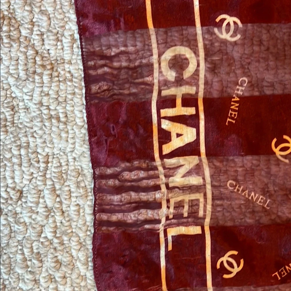 CHANEL Deep Red Monogram Scarf - Picture 5 of 5
